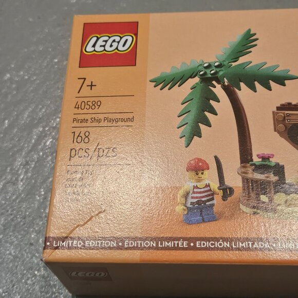 Lego 40589 Pirate Ship Playground - Picture 2 of 4